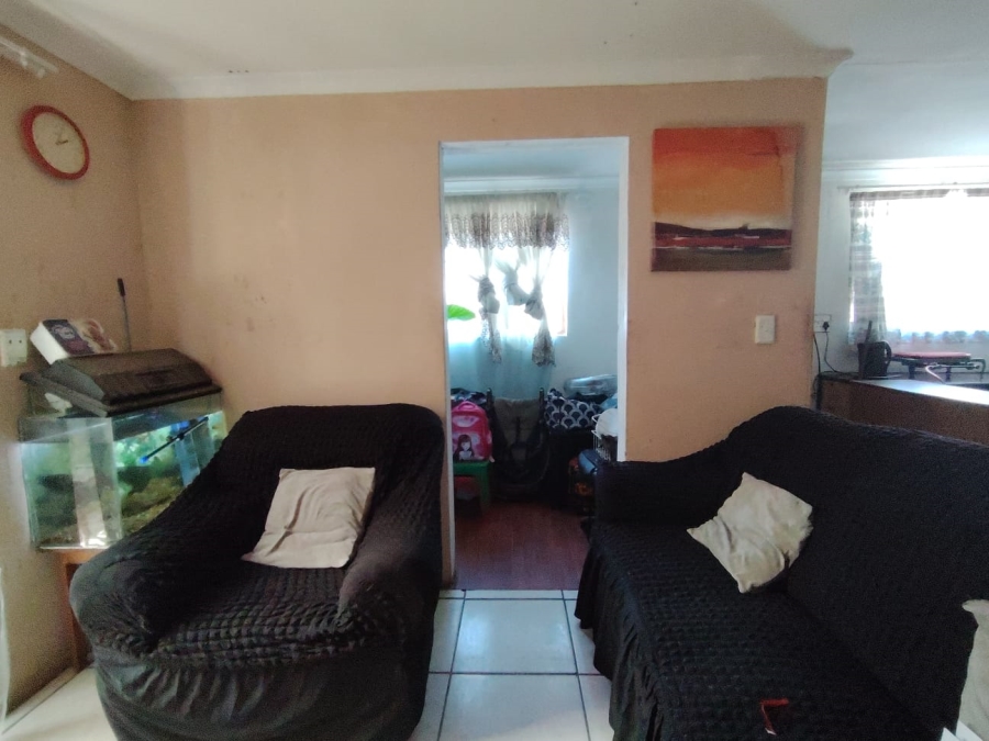 3 Bedroom Property for Sale in Lavender Hill Western Cape